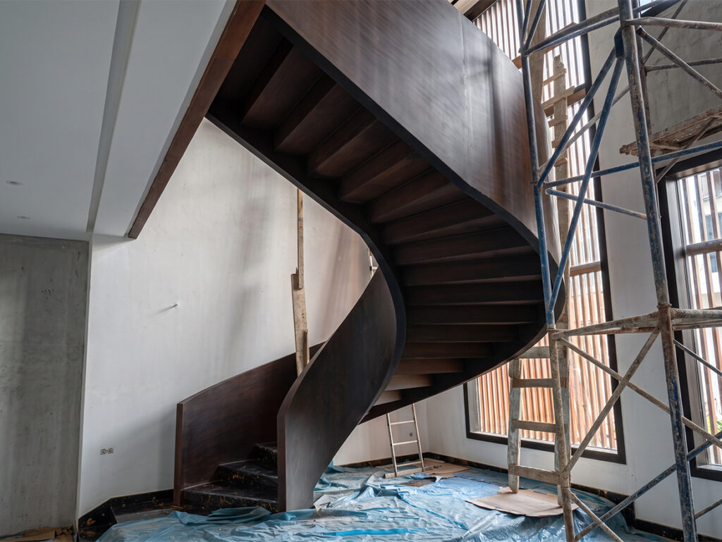Devis escalier colimaçon Maroc pour projet d’escalier sur mesure avec conception et fabrication personnalisée